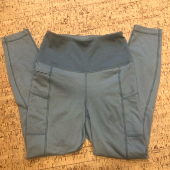 Patagonia lightweight pack out tight leggings - Picture 3 of 9